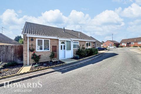 undefined, Randall Close, Hopton