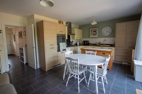 7 Abbott Close, Ottery St Mary, EX11 1FH