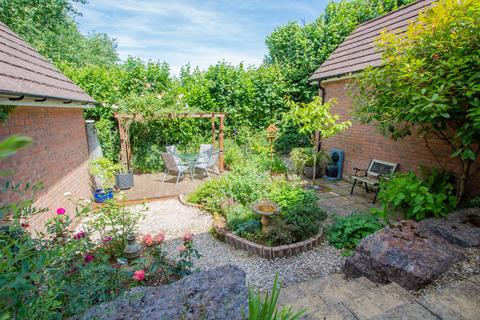 7 Abbott Close, Ottery St Mary, EX11 1FH