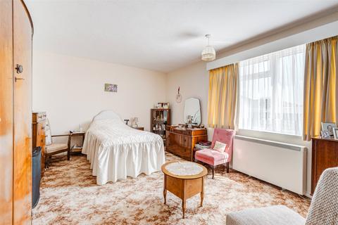 1 bedroom flat for sale, Hawthorn Gardens, Worthing, West Sussex, BN14