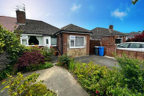 Balmoral Place, Thornton FY5