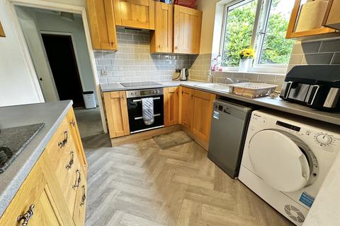 2 bedroom bungalow for sale, Balmoral Place, Thornton FY5