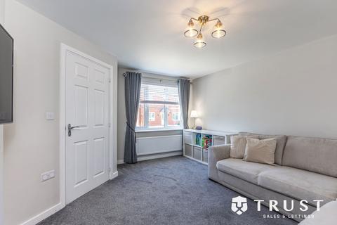 3 bedroom semi-detached house for sale, Kingfisher Way, Dewsbury, WF12