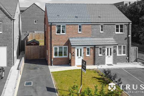 3 bedroom semi-detached house for sale, Kingfisher Way, Dewsbury, WF12
