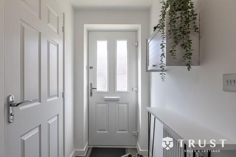 3 bedroom semi-detached house for sale, Kingfisher Way, Dewsbury, WF12