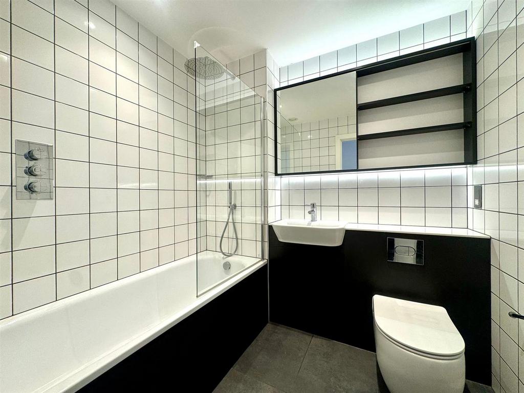 Bathroom.jpeg