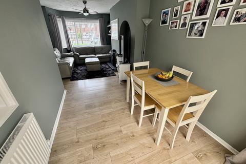 3 bedroom semi-detached house for sale, Highcroft Avenue, Bispham FY2