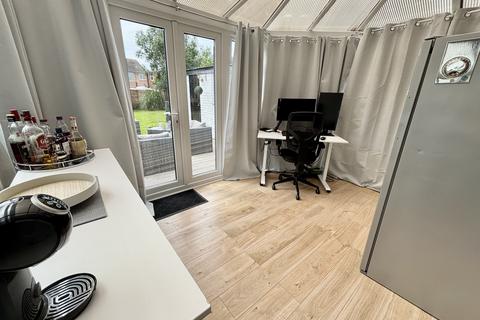 3 bedroom semi-detached house for sale, Highcroft Avenue, Bispham FY2
