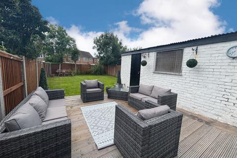 3 bedroom semi-detached house for sale, Highcroft Avenue, Bispham FY2
