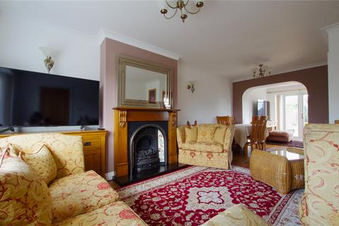 3 bedroom semi-detached house for sale, Summergangs Drive, Thorngumbald, East Yorkshire, HU12