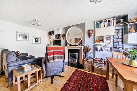 2 bedroom maisonette for sale, Britten Road, Brighton Hill