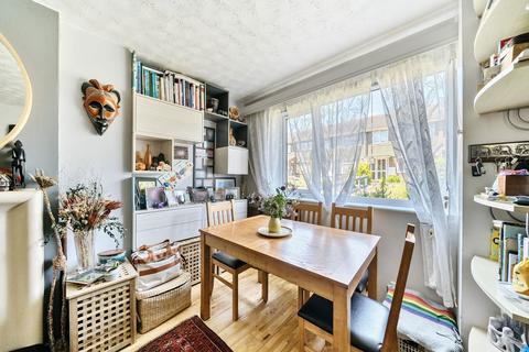 2 bedroom maisonette for sale, Britten Road, Brighton Hill
