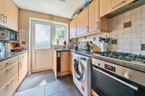 2 bedroom maisonette for sale, Britten Road, Brighton Hill