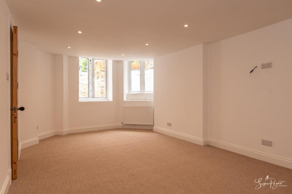 Snug/Movie Room