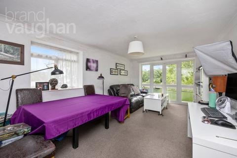 2 bedroom flat for sale, Park Manor, London Road, Preston, Brighton, BN1