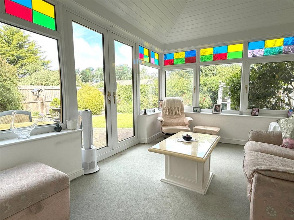 Conservatory (damaged)