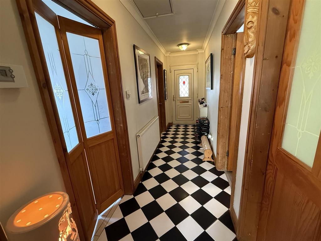 Hall.jpeg