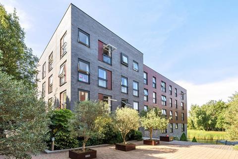 3 bedroom flat for sale, Stanmore Place, Stanmore HA7