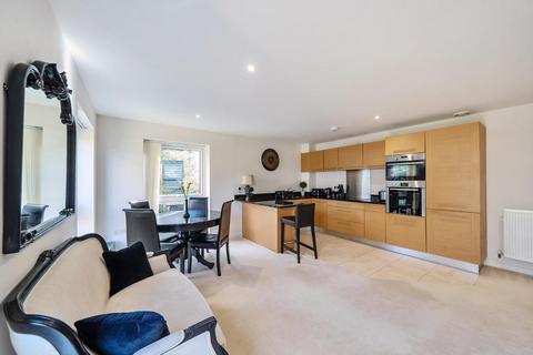 3 bedroom flat for sale, Stanmore Place, Stanmore HA7