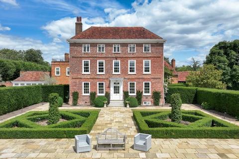 10 bedroom detached house to rent, Old House Lane, Kings Langley, Hertfordshire, WD4