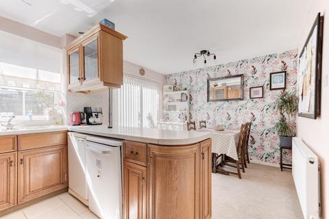 18 Amington Road, Shirley, Solihull, B90 2RF