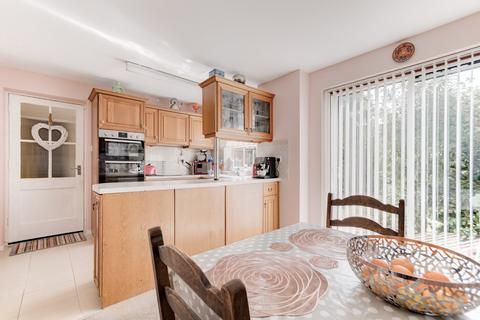 18 Amington Road, Shirley, Solihull, B90 2RF