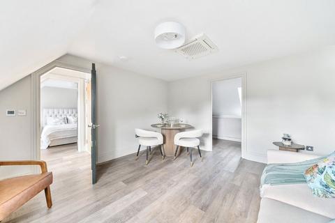 1 bedroom apartment for sale, Flat 3 Devoncroft House, 85 High Street, Esher, Surrey, KT10 9QA