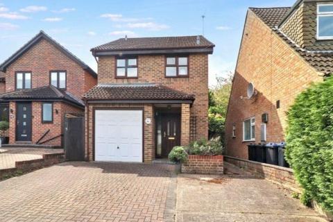 undefined, Woking, Surrey, GU22