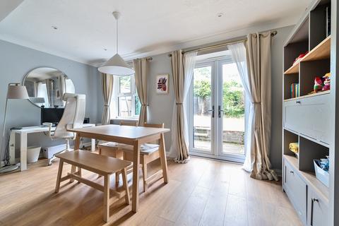 undefined, Woking, Surrey, GU22