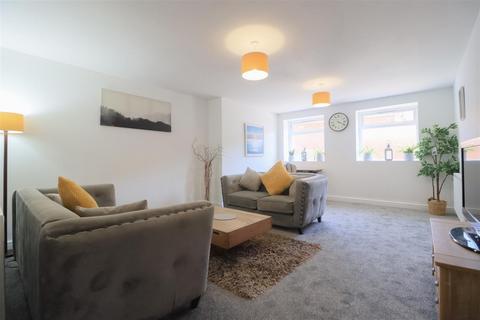 4 bedroom flat for sale, Little Bedford Street, North Shields