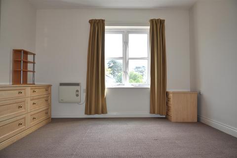 2 bedroom apartment to rent, Addington Court, Exeter