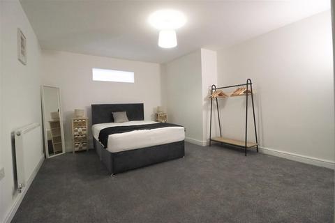 4 bedroom flat for sale, Little Bedford Street, North Shields