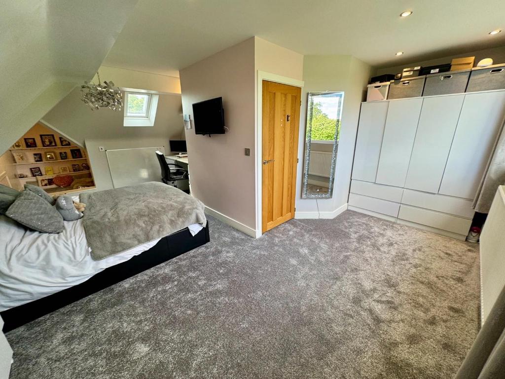 Bedroom one.jpg