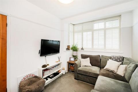 70 Uplands Road, Woodford Green, IG8 8JW