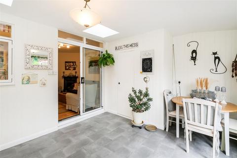 70 Uplands Road, Woodford Green, IG8 8JW