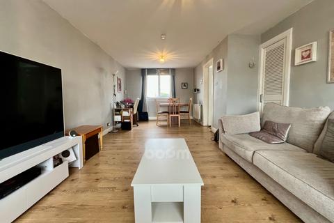 11 Almswall Road, Kilwinning, KA13 6BL