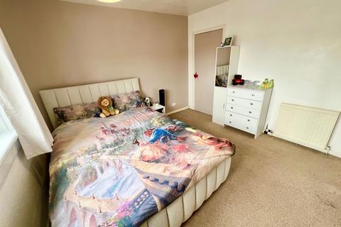 11 Almswall Road, Kilwinning, KA13 6BL