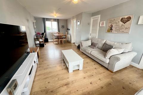 11 Almswall Road, Kilwinning, KA13 6BL