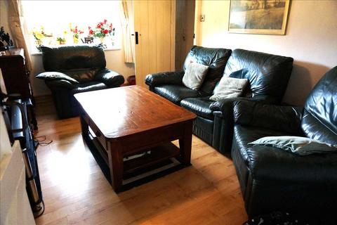 4 bedroom property with land for sale, Cefneithin Road, GORSLAS, Llanelli