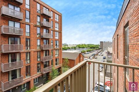 3 bedroom flat for sale, Local Crescent, Block C 14 Hulme Street, Salford, Manchester City Centre, M5