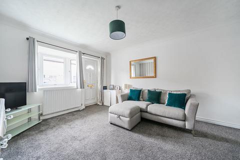 16 Foxes Close, Mancot, Deeside, CH5 2EX
