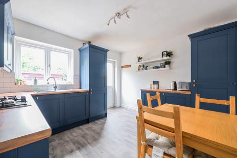 16 Foxes Close, Mancot, Deeside, CH5 2EX