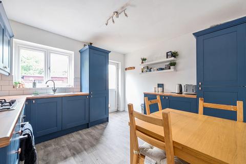 16 Foxes Close, Mancot, Deeside, CH5 2EX