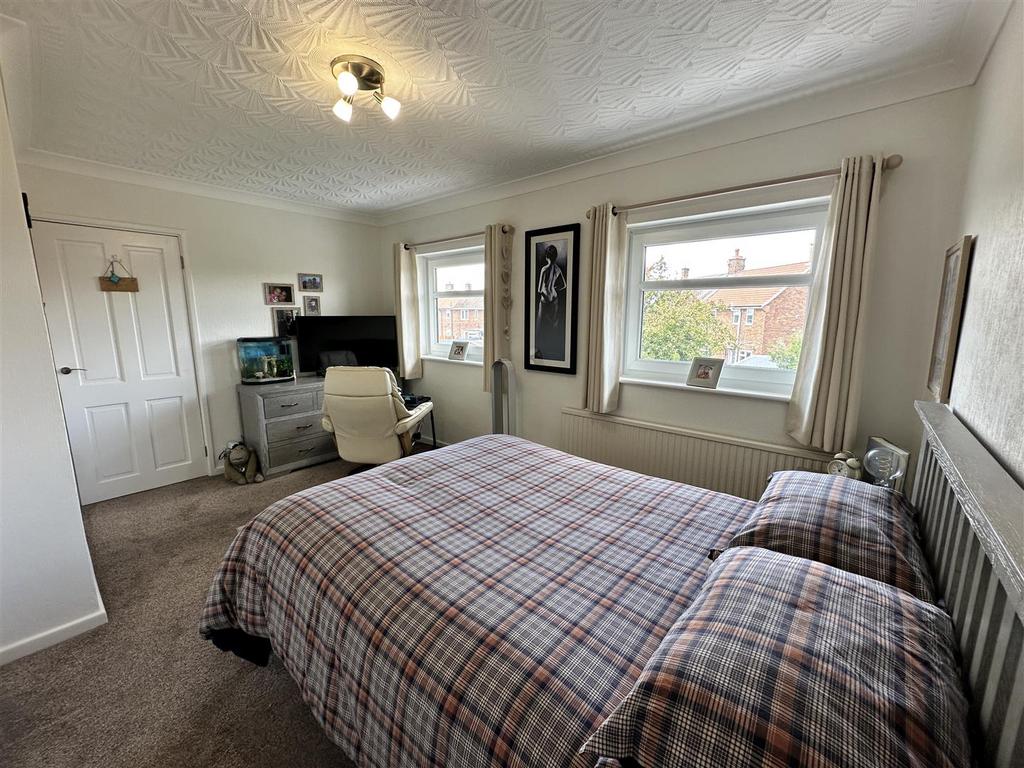 Bedroom2.2.jpg
