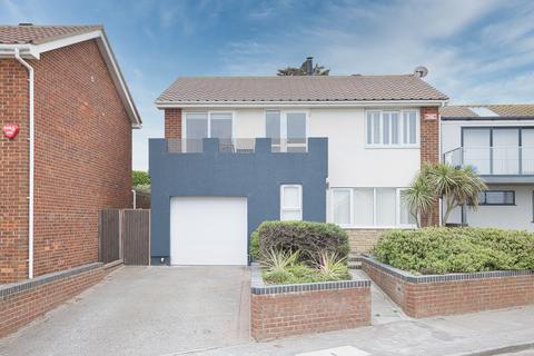 4 bedroom detached house for sale, Dolphin Close, Broadstairs, CT10