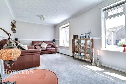 4 bedroom detached house for sale, Orchard Croft, Carlton Colville