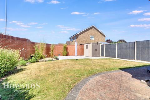 4 bedroom detached house for sale, Orchard Croft, Carlton Colville