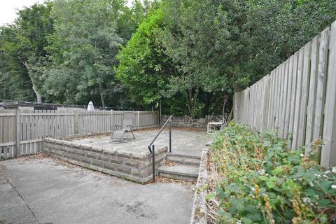 undefined, Chevinedge Crescent, Halifax