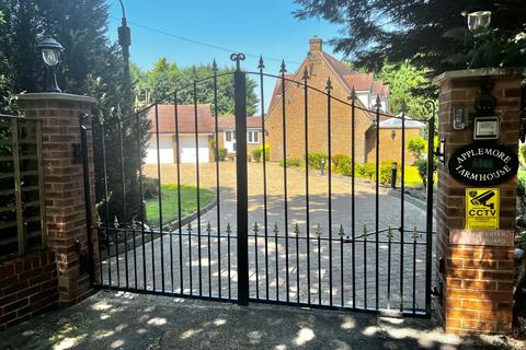Applemore Farm House Applemore Hill, Dibden, Southampton, SO45 5TL