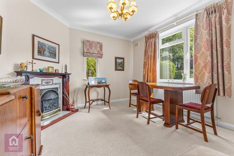 undefined, Bradbury Avenue, Altrincham, Greater Manchester, WA14